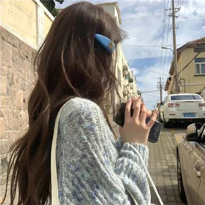 四月的女儿